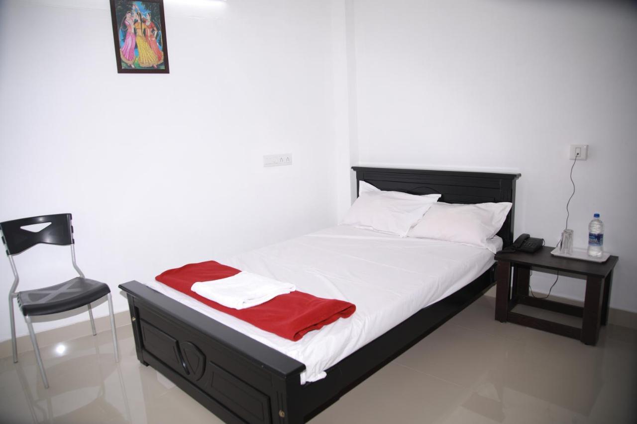 Meghna Residency Hotel Thiruvananthapuram Exterior photo