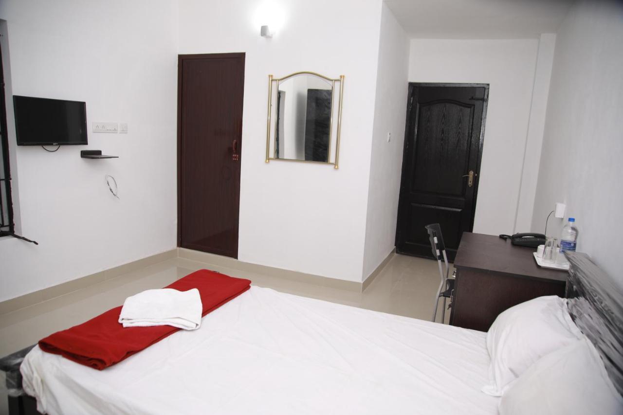 Meghna Residency Hotel Thiruvananthapuram Exterior photo