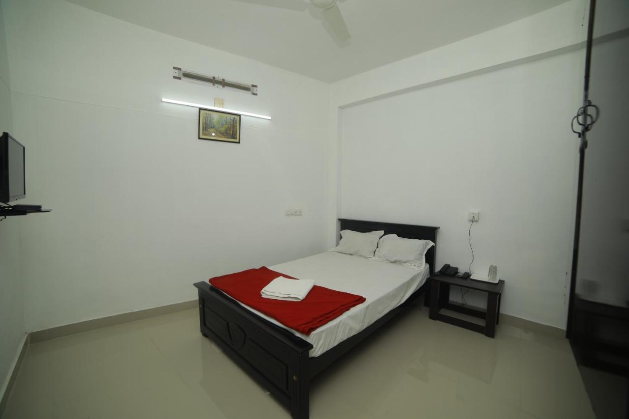 Meghna Residency Hotel Thiruvananthapuram Exterior photo