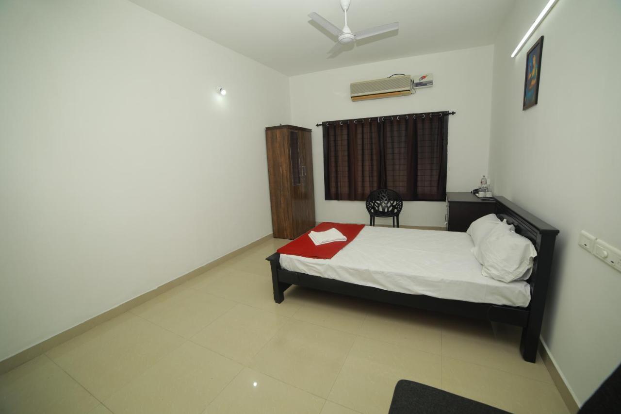 Meghna Residency Hotel Thiruvananthapuram Exterior photo