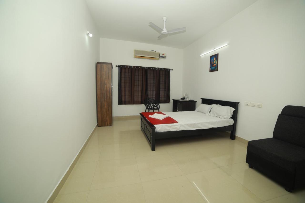 Meghna Residency Hotel Thiruvananthapuram Exterior photo