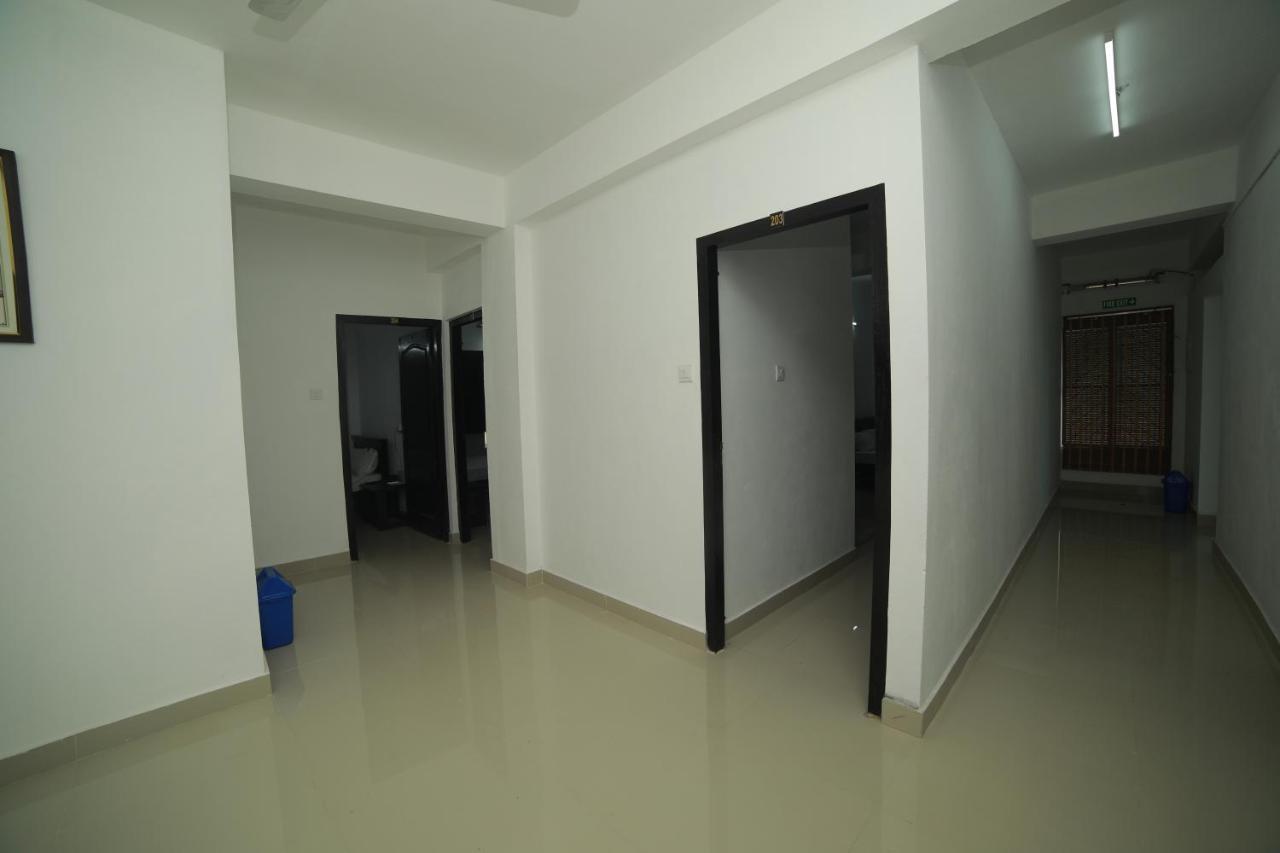Meghna Residency Hotel Thiruvananthapuram Exterior photo