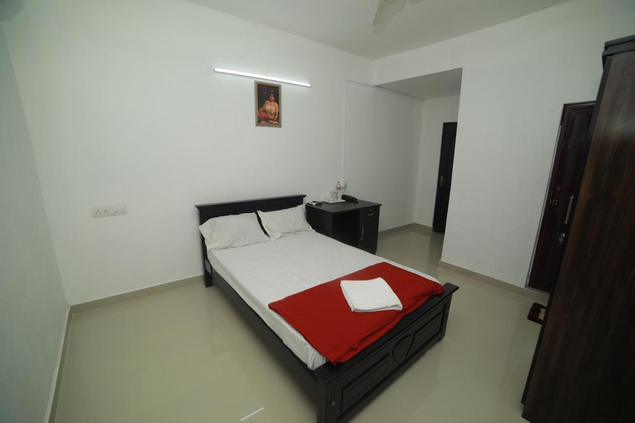 Meghna Residency Hotel Thiruvananthapuram Exterior photo
