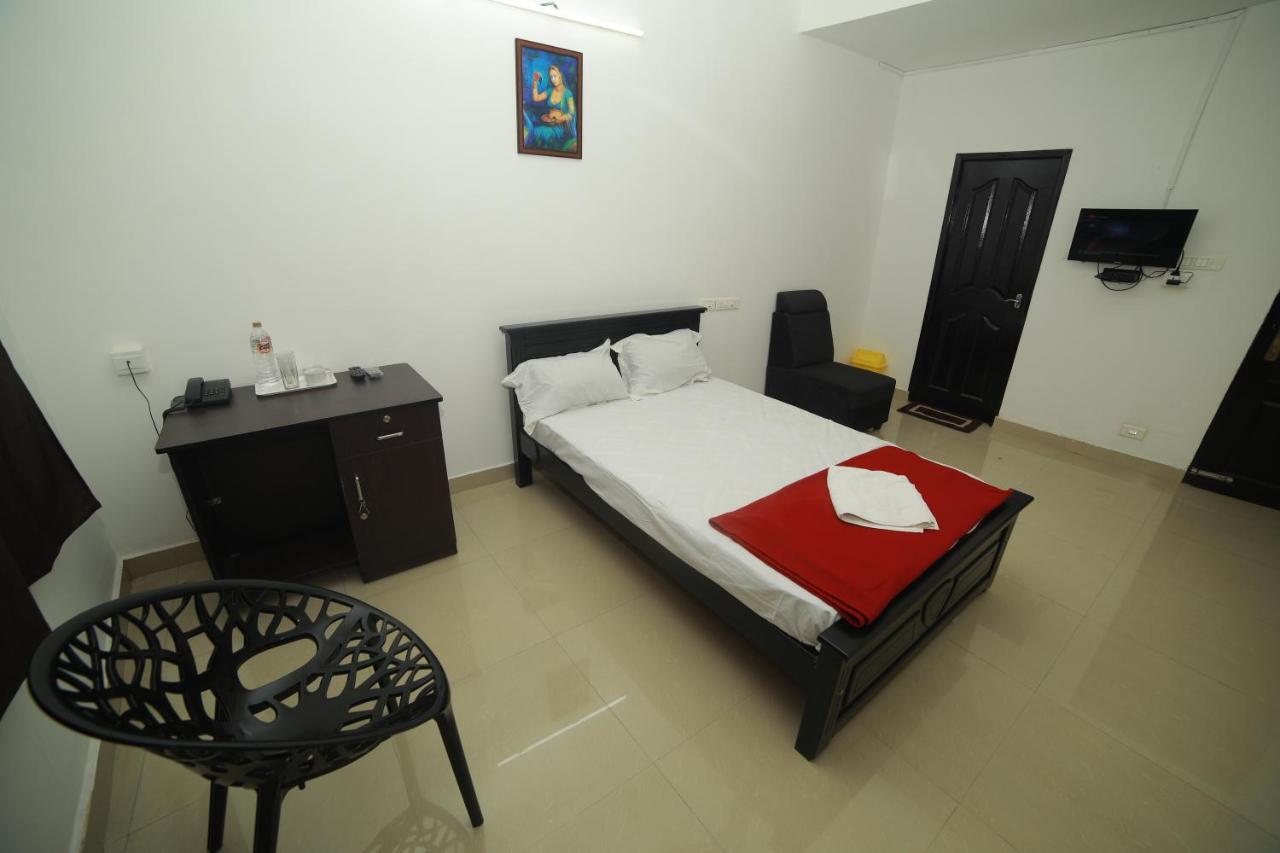 Meghna Residency Hotel Thiruvananthapuram Exterior photo
